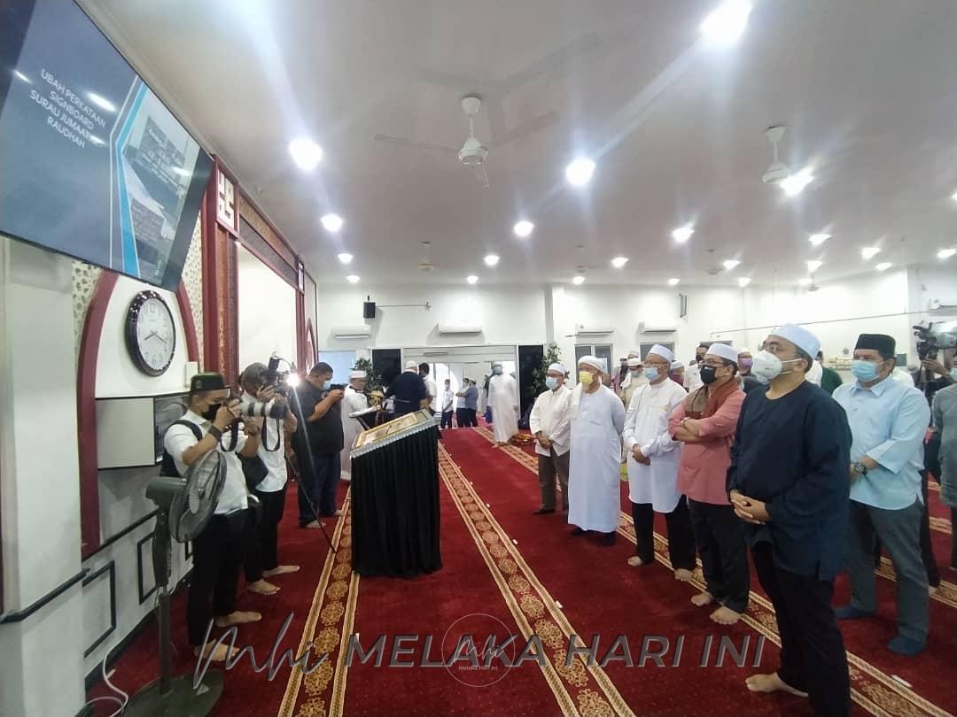 Sulaiman rasmi Surau Jumaat Ar-Raudhah