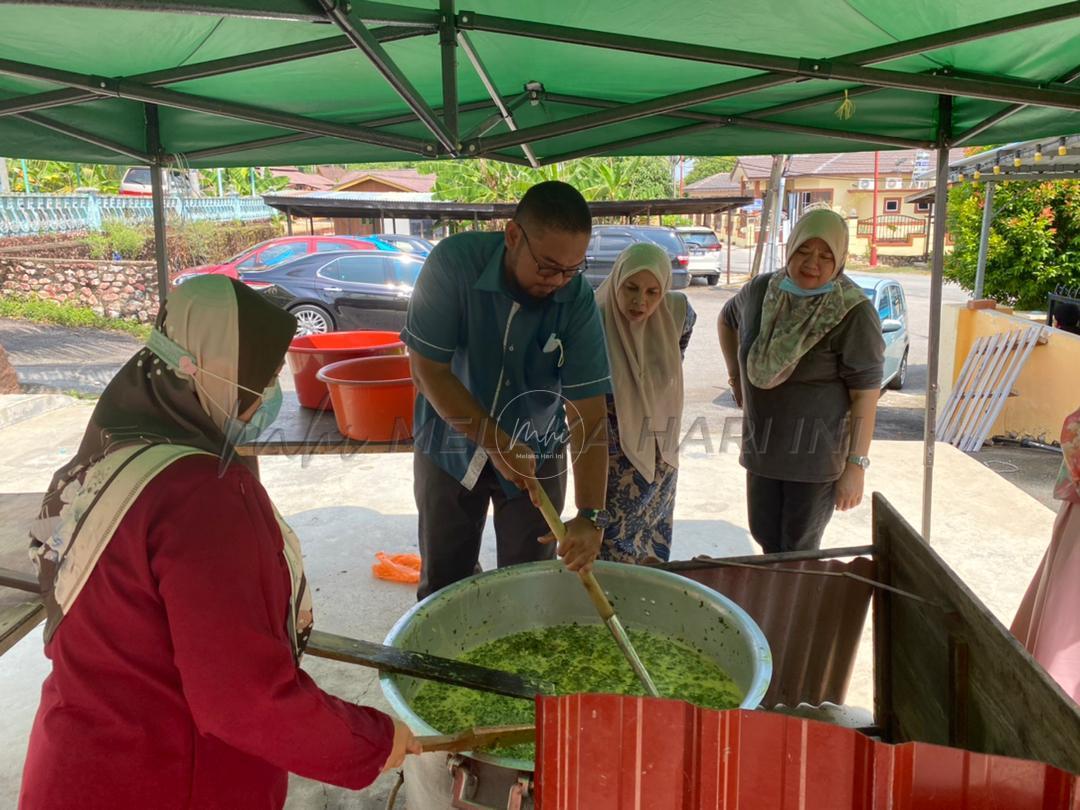 Rewang masak lemak tempoyak