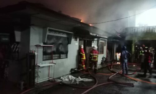 Dua beradik rentung dalam kebakaran di Gombak – Bomba