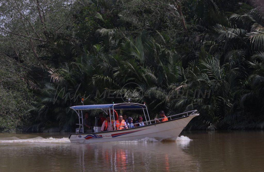 Khidmat bot pelancong Paya Lebar perlu diperbanyakkan