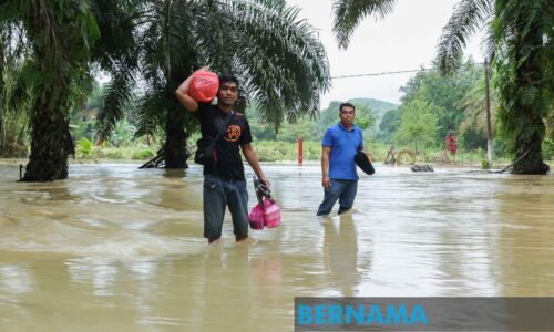 Lebih 40,000 mangsa banjir di enam negeri ditempatkan di PPS