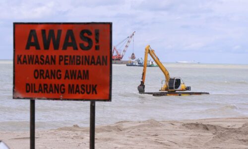 Projek tambak pasir Pantai Telok Gong atasi hakisan