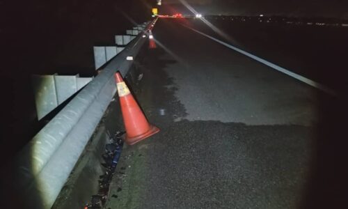 Ajal rempuh belakang kereta peronda lebuh raya