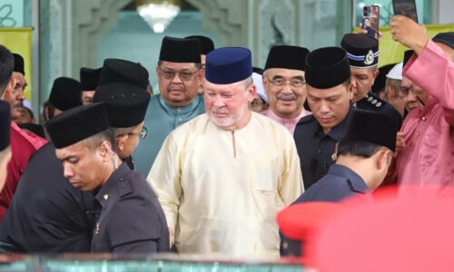Agong berkenan masyhur Masjid Sultan Ibrahim