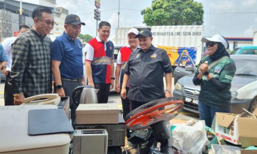 Bersih persekitaran rumah atau kena tindakan – MBMB