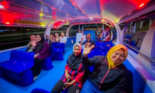 Melaka River Cruise sedia 5,000 tiket untuk Bila Larut Malam