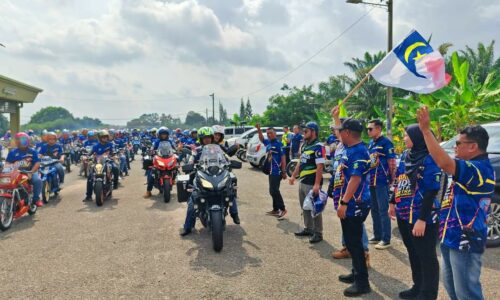 YB Zahari dekati anak muda, semai budaya permotoran positif