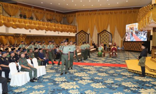 Raptai Istiadat Penganugerahan Darjah Kebesaran Negeri Melaka berjalan lancar