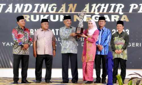 Tun Dr. Mohd Ali ‘bapa perpaduan’ rakyat Melaka