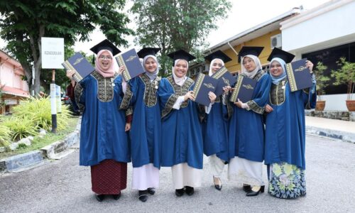 1,340 graduan diraikan pada Konvokesyen PMM Kali ke-22