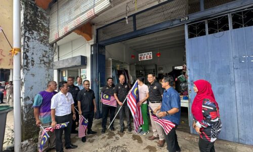 84,000 Jalur Gemilang diagih ke Japerun seluruh Melaka