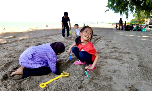 CUTI SEKOLAH LIMPAHAN REZEKI BUAT PENIAGA