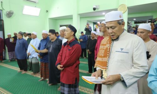 CERAMAH MAULIDUR RASUL BUKA TIRAI PESTA PANTAI