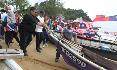 NELAYAN MELAKA BERJIWA PATRIOTIK