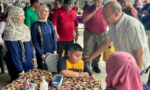 PERHEBAT PROGRAM KESEDARAN KANSER KANAK-KANAK