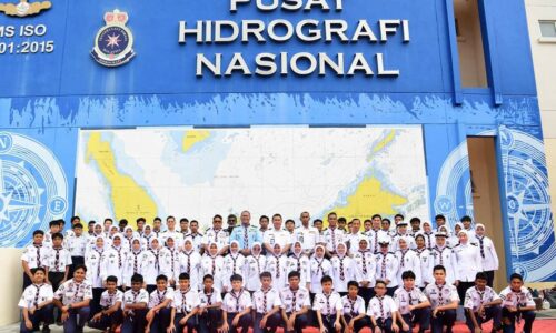 PENGAKAP LAUT TIMBA ILMU DI PHN