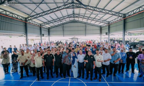 5 SEKOLAH DI MELAKA TERIMA DEWAN TERBUKA BERBUMBUNG