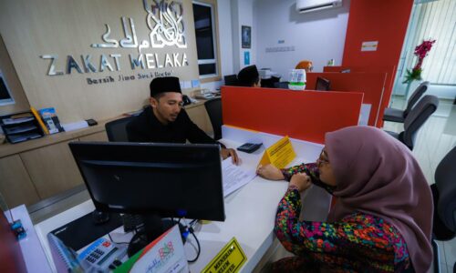 PERKHIDMATAN KAUNTER KERAJAAN LEBIH CEKAP DAN EFISIEN