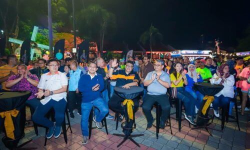 ‘KONSERT PANTUN’ TAMBAH KEMERIAHAN MELAKA BILA LARUT MALAM