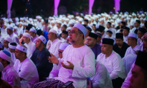 5,000 BERSELAWAT DI SERI BENDAHARA