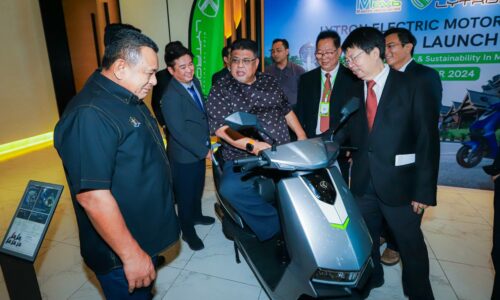 LEBIH 100 KENDERAAN ELEKTRIK BERDAFTAR DI MELAKA