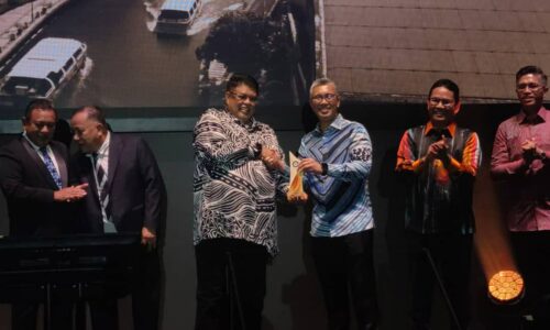 MELAKA TERIMA HALAL STATE PERFORMANCE EXCELLENCE AWARD