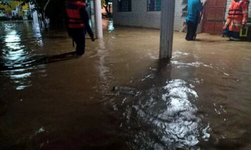 JUMLAH MANGSA DI KEDAH BERTAMBAH, PERAK DILANDA BANJIR SEMULA