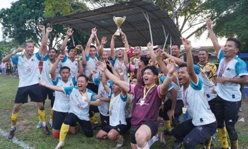 SEMABOK PERDANA FC JUARA PIALA YB HELMY