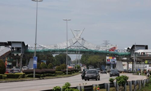 JEJANTAS MELAKA SENTRAL IKON BAHARU PELANCONGAN