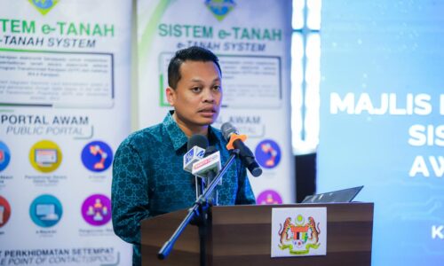 SISTEM E-TANAH WADAH TRANSFORMASI PENTADBIRAN TANAH