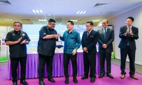 MELAKA TUBUH PASUKAN ‘CORE BUSINESS GROUP’ JAYAKAN INISIATIF E-TANAH