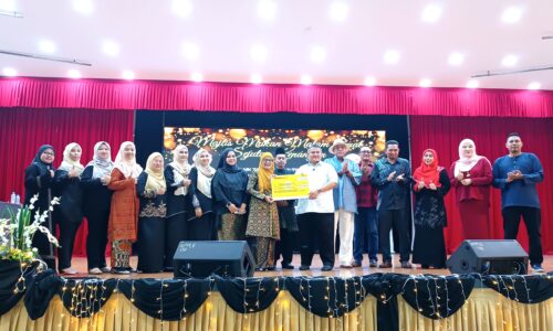 MARI BERSAMA REALISASIKAN PEMBINAAN PENTAS SK PAYA RUMPUT