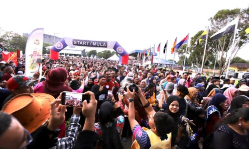 LARIAN BUDAYA ANTARABANGSA DUYONG KITA MERIAH