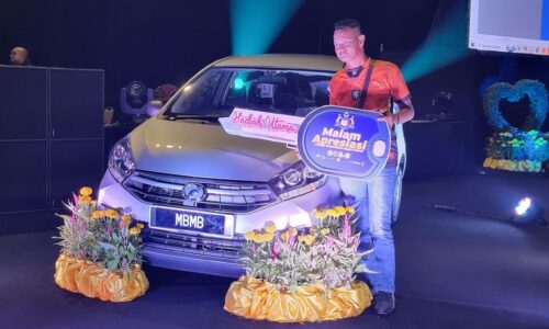 PEKERJA PEMBERSIHAN MENANG KERETA, HAJAT MAHU BAWA ANAK MAKAN ANGIN TERMAKBUL