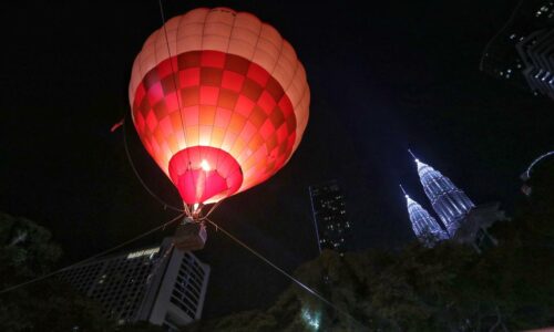 BELON UDARA PANAS BAKAL HIASI LANGIT AYER KEROH