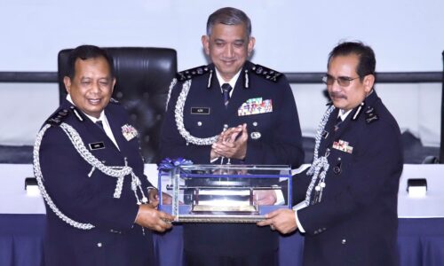 MD NAZRI DILANTIK PEMANGKU KETUA POLIS MELAKA