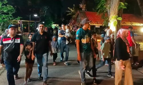 ZOO MELAKA WAKTU MALAM LEBIH MENGUJAKAN – PENGUNJUNG