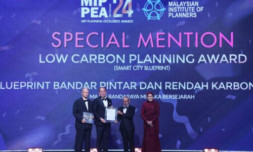 MBMB TERIMA TIGA ANUGERAH DI MIP EXCELLENCE AWARDS 2024