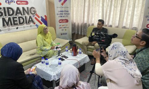 MELAKA PERKASA PENUBUHAN PDK DI LUAR BANDAR