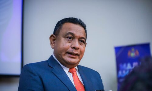 KEPENGERUSIAN ASEAN: PENGUASAAN BAHASA INGGERIS PERLU DIBERI KEUTAMAAN