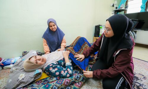 WRUR: ‘TERIMA KASIH SUDI ZIARAH IBU, BAPA KAMI’