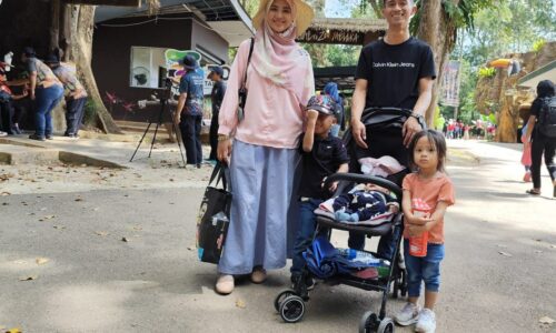 MASUK ZOO MELAKA TEBUS KEHAMPAAN TAHUN LALU