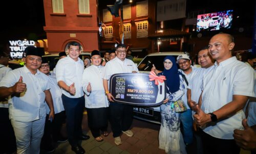 MELAKA TUAN RUMAH SAMBUTAN HARI RAYA MADANI 2025