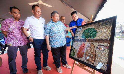 AKKB BERJAYA KUMPUL HAMPIR 20,000 KG BARANGAN KITAR SEMULA