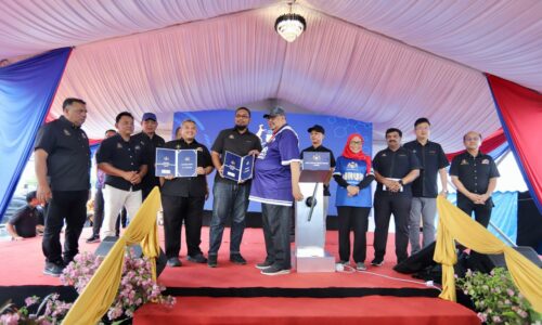 WRUR SERENTAK DI LENDU, SUNGAI UDANG MEI DEPAN