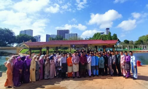 175,660 PENGUNJUNG PILIH ‘MELAKA RIVER CRUISE’