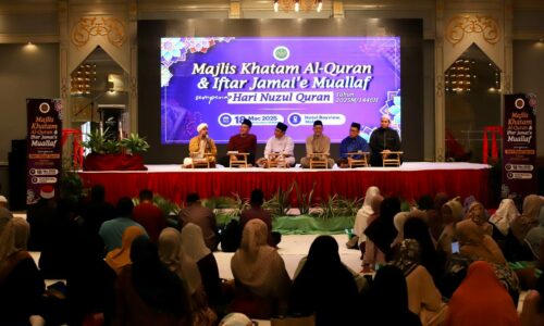 49 MUALAF MELAKA KHATAM AL-QURAN DI BULAN RAMADAN