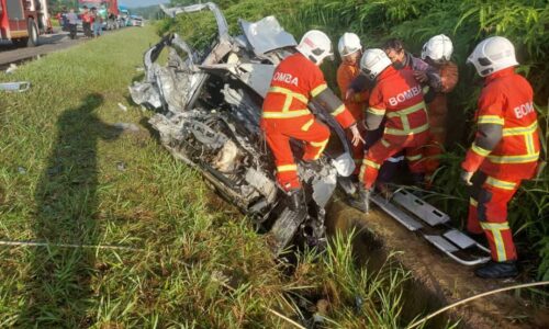 TIGA MAUT DALAM KEMALANGAN BABITKAN MPV, LORI DI BINTULU