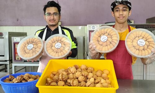 DUA SEPUPU SEPAKAT TERUSKAN LEGASI BAHULU ‘CRISPY’